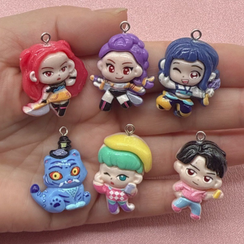 10pcs resin cartoon pendant, D - Party Games Spy 评论和价格