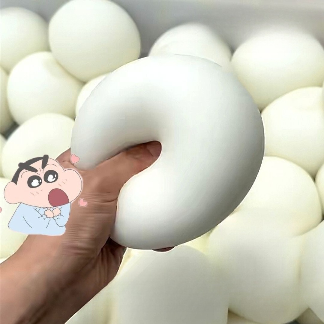 Big Squishy Bread Stress Ball  - Party Games Spy 评论和价格